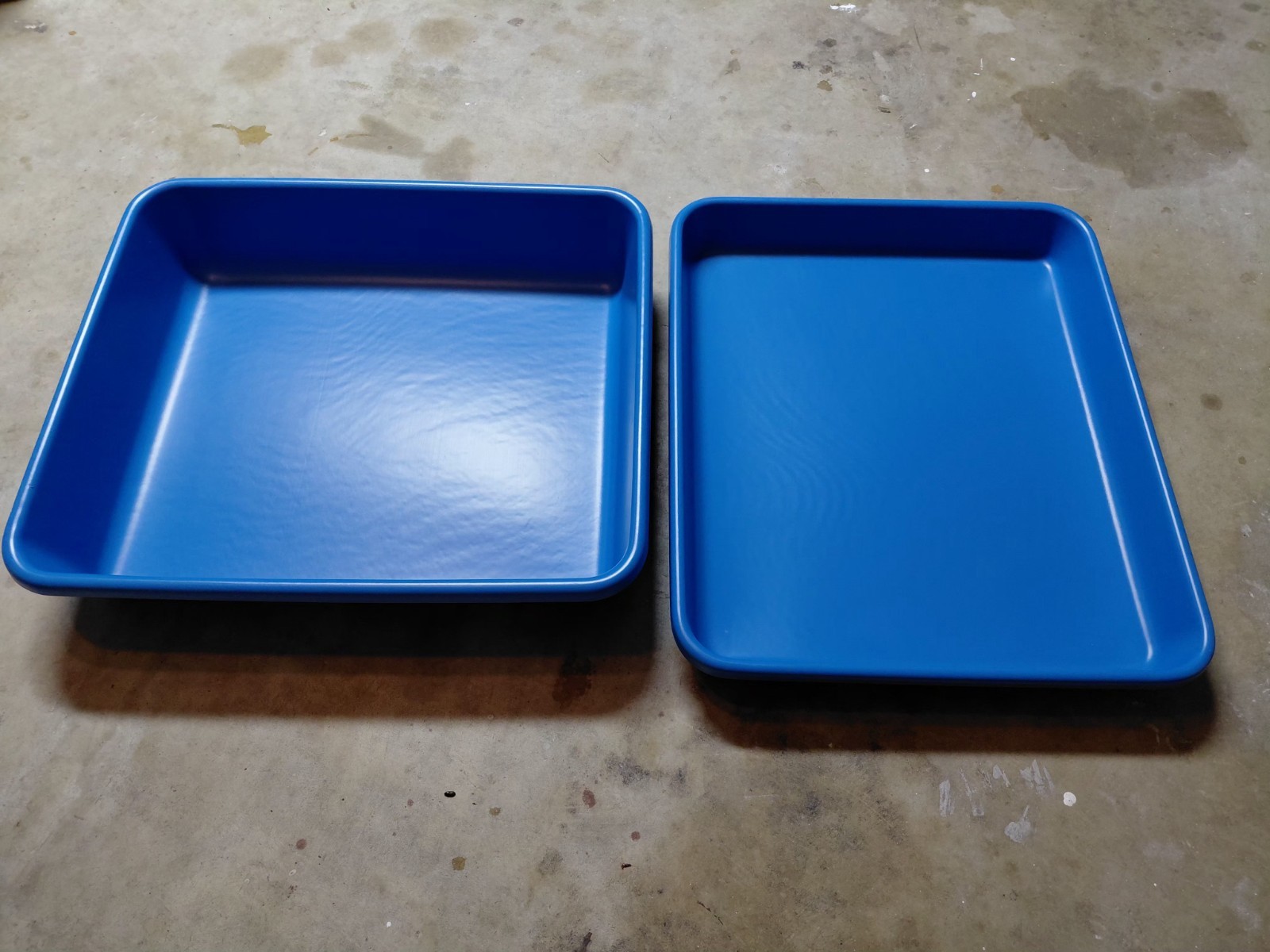 plastic trays great for under bird cages, dog beds, litter boxes, plant starters