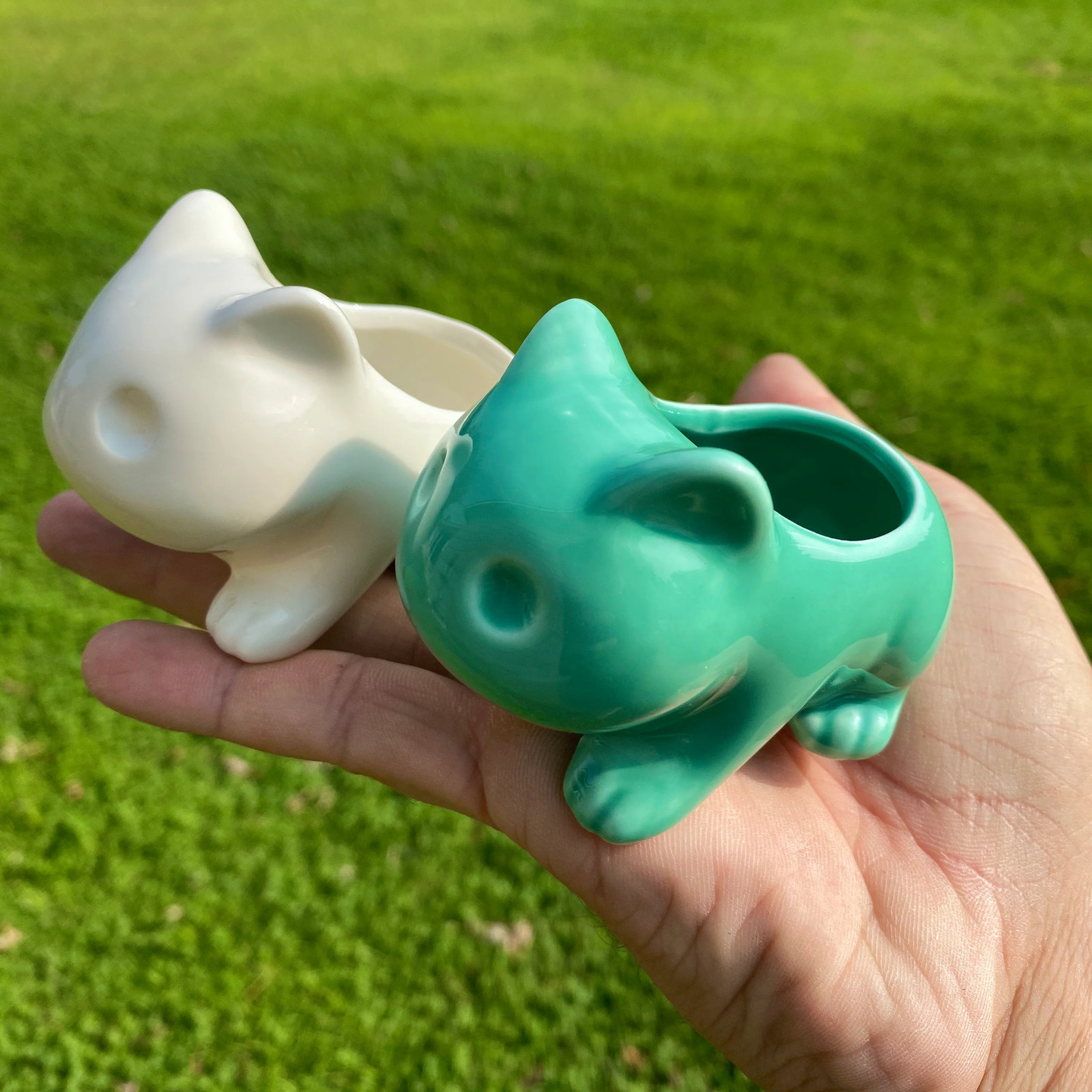 Bulbasaur Planter br (Includes Drainage Hole For Non Air Plants)
