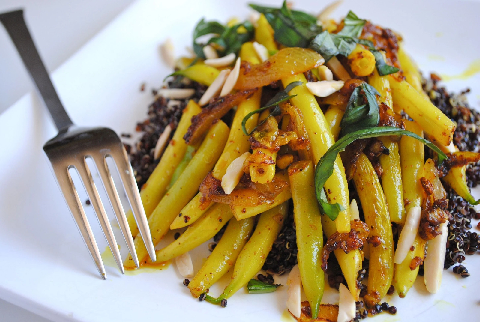 Pencil Pod Yellow Wax Bean Seeds | Gold Heirloom Green Beans Vegetable Seed 2024
