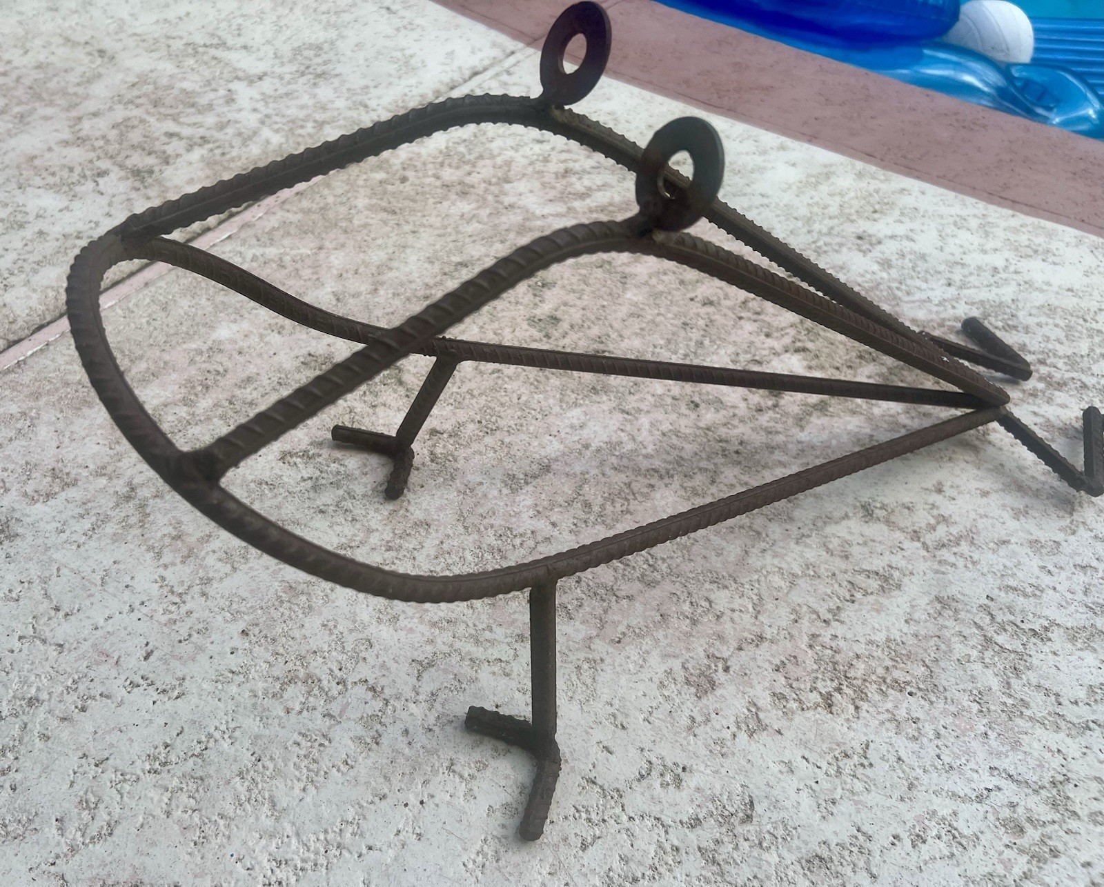 VINTAGE HEAVY REBAR TREE FROGS METAL FOLK ART 24”X10” & 22”X9”~LOT OF 2