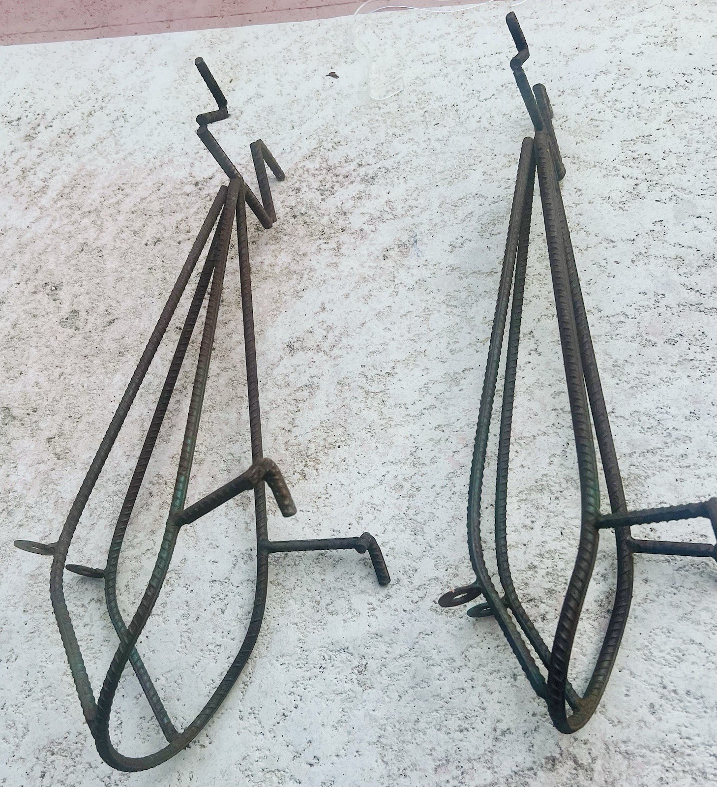 VINTAGE HEAVY REBAR TREE FROGS METAL FOLK ART 24”X10” & 22”X9”~LOT OF 2