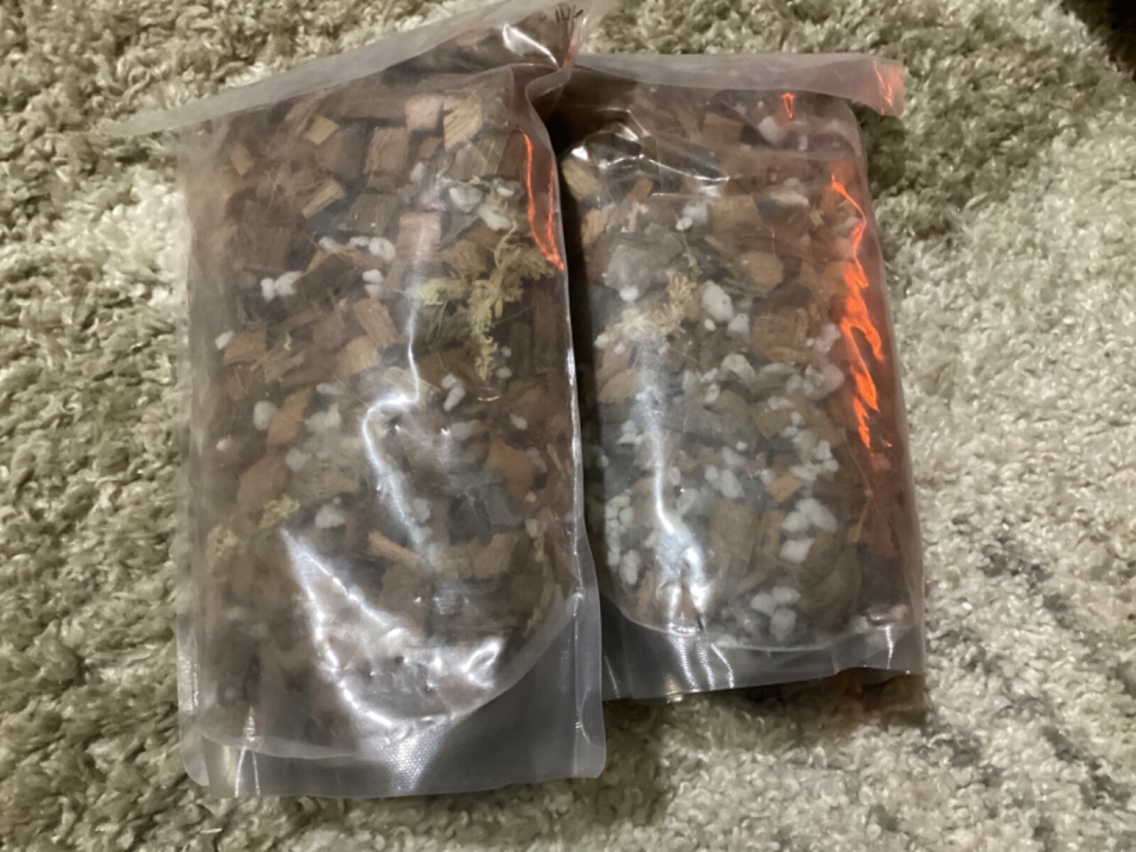 Premium Phalaenopsis Dark Classic Orchid Potting Mix -x2 Mini Bag – 4Quarts