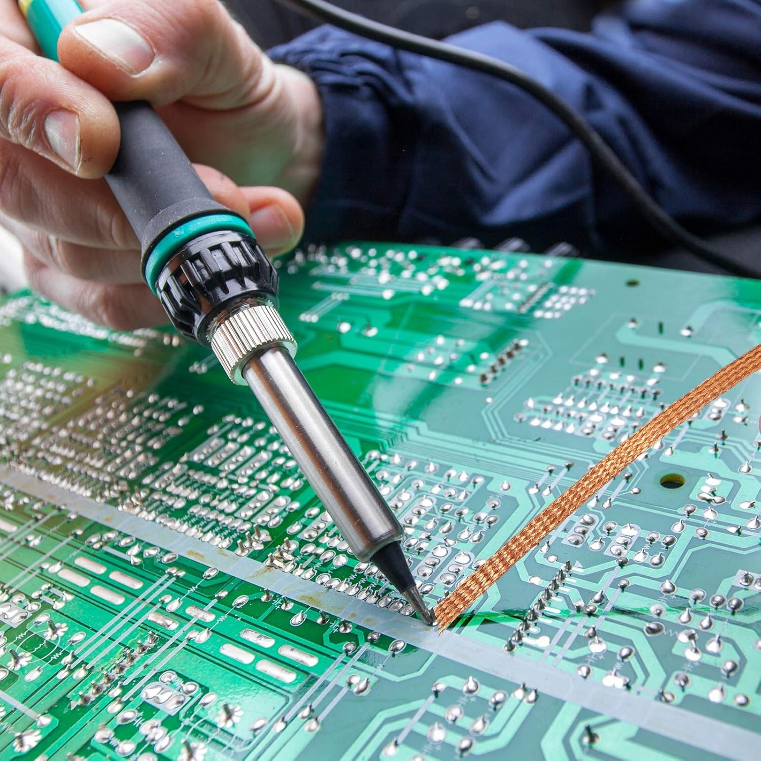 Desoldering Braid Wicks for Solder Removal