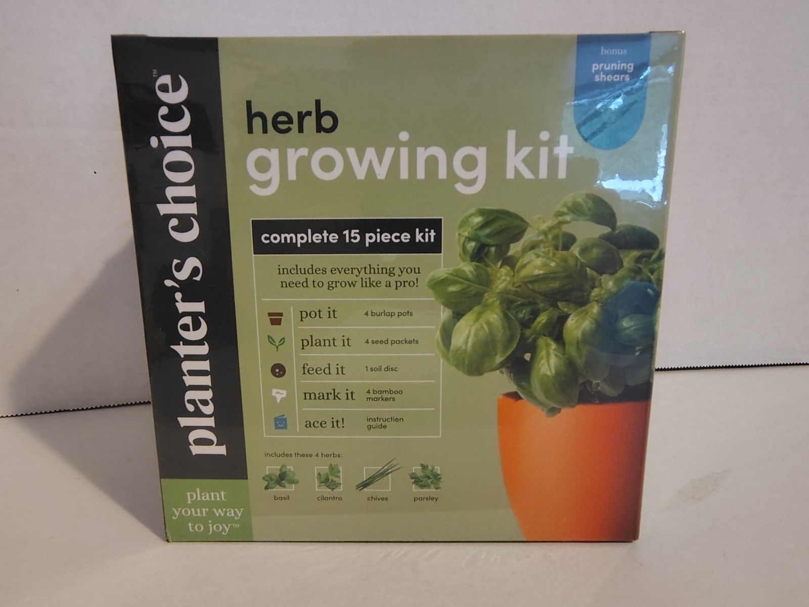 Planter’s Choice Herb Growing Kit – 15 Piece Set Basil Cilantro Chives Parsley