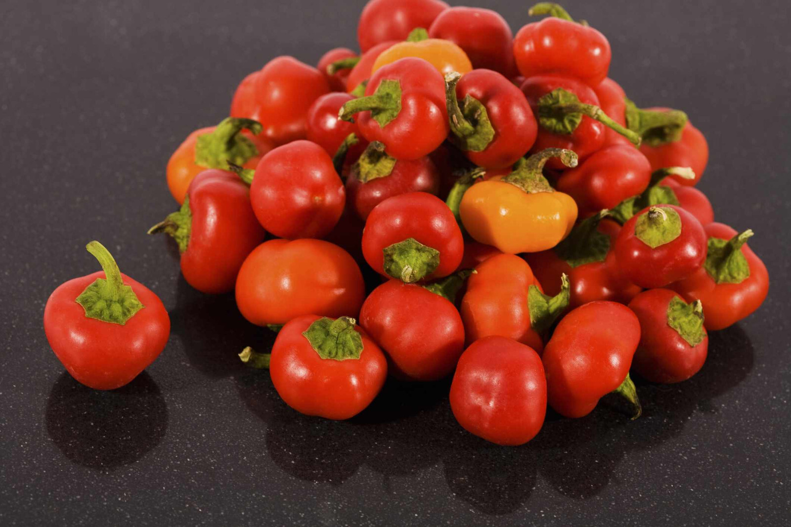 PEPPER PIMENTO RED SET OF 20+ SEEDS