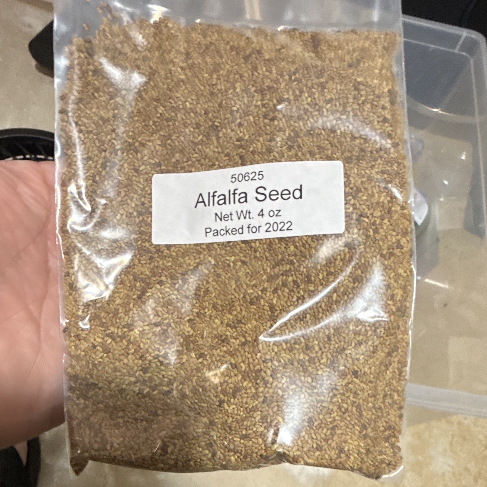 Alfalfa Herb Seeds 4 oz Bag – Edible Fast Growing Perennial, MPN 50625