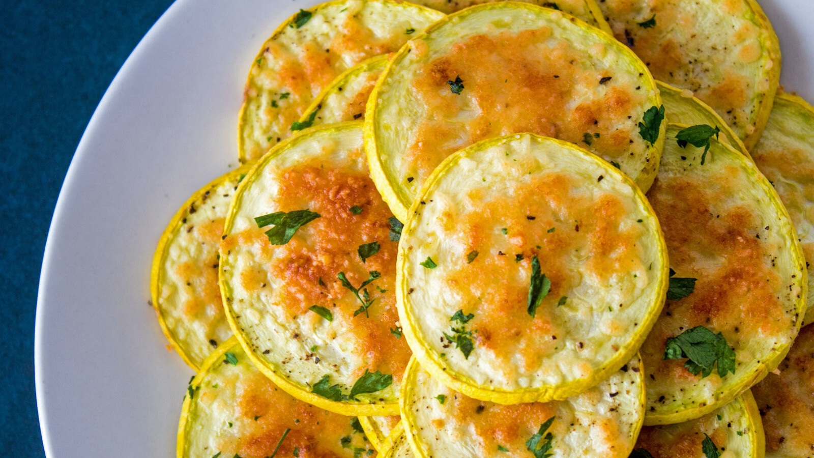 Golden Zucchini Seeds | Heirloom Yellow Summer Squash Courgette Kousa for 2024