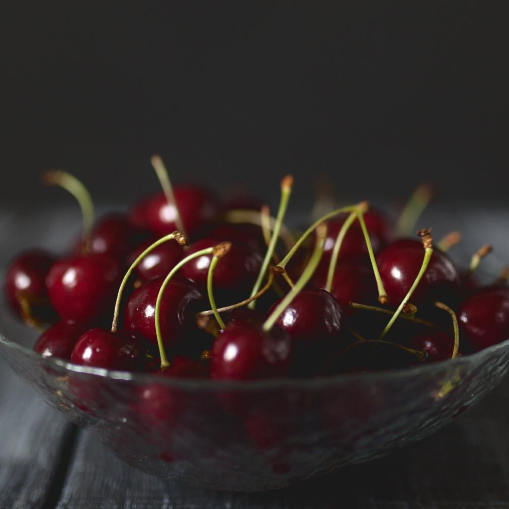 Black Tartarian Sweet Cherry Tree Live Plant Edible Fruit Garden Orchard 4-5 Ft