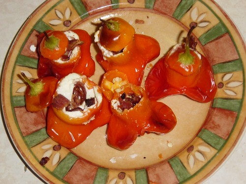 RARE✿ Heirloom Bishop’s Crown Pepper 15 Seeds ●Mild
