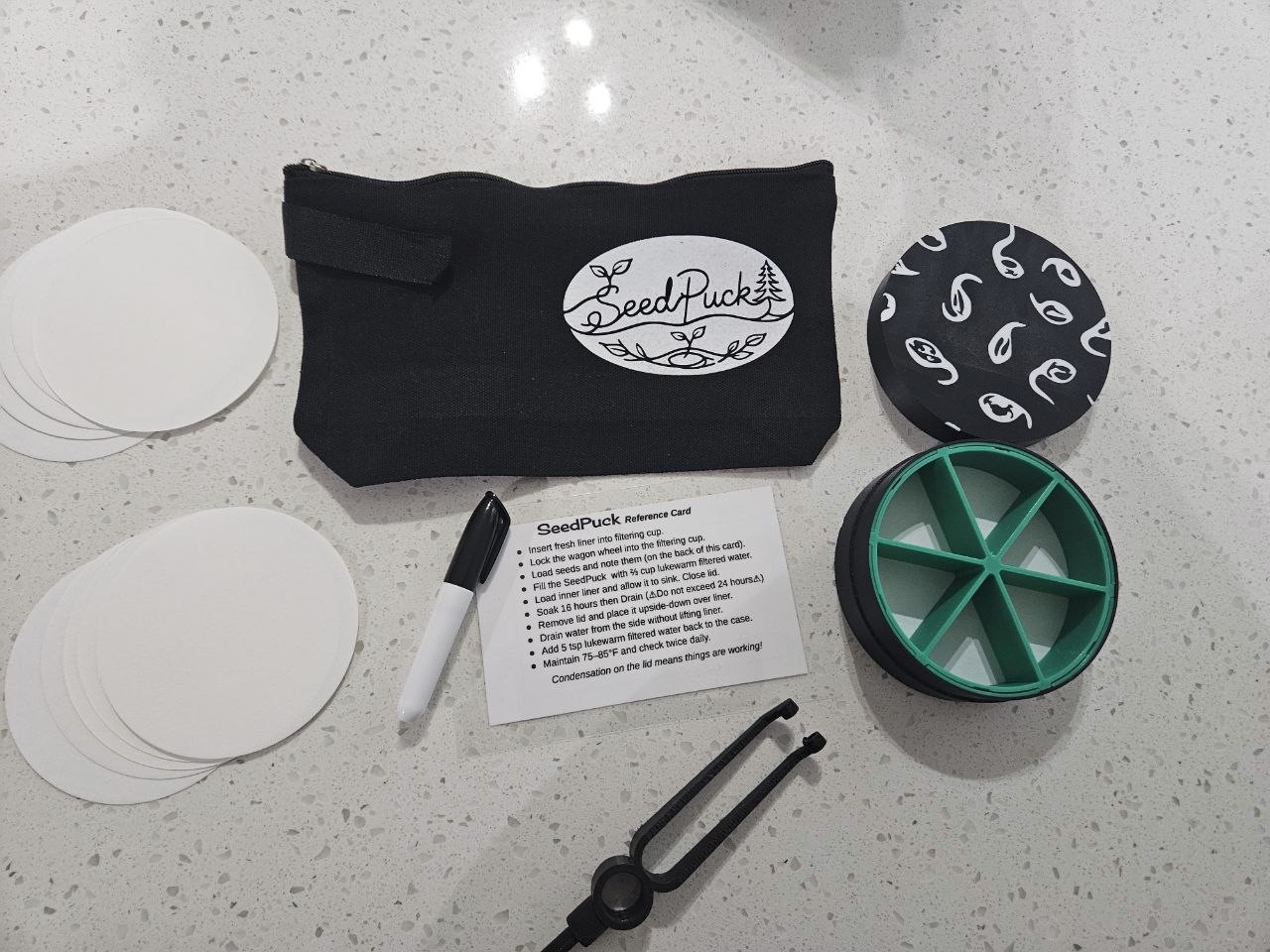 SeedPuck Deluxe Germination Kit – Starter Tool, Pouch, Liners, Tweezers