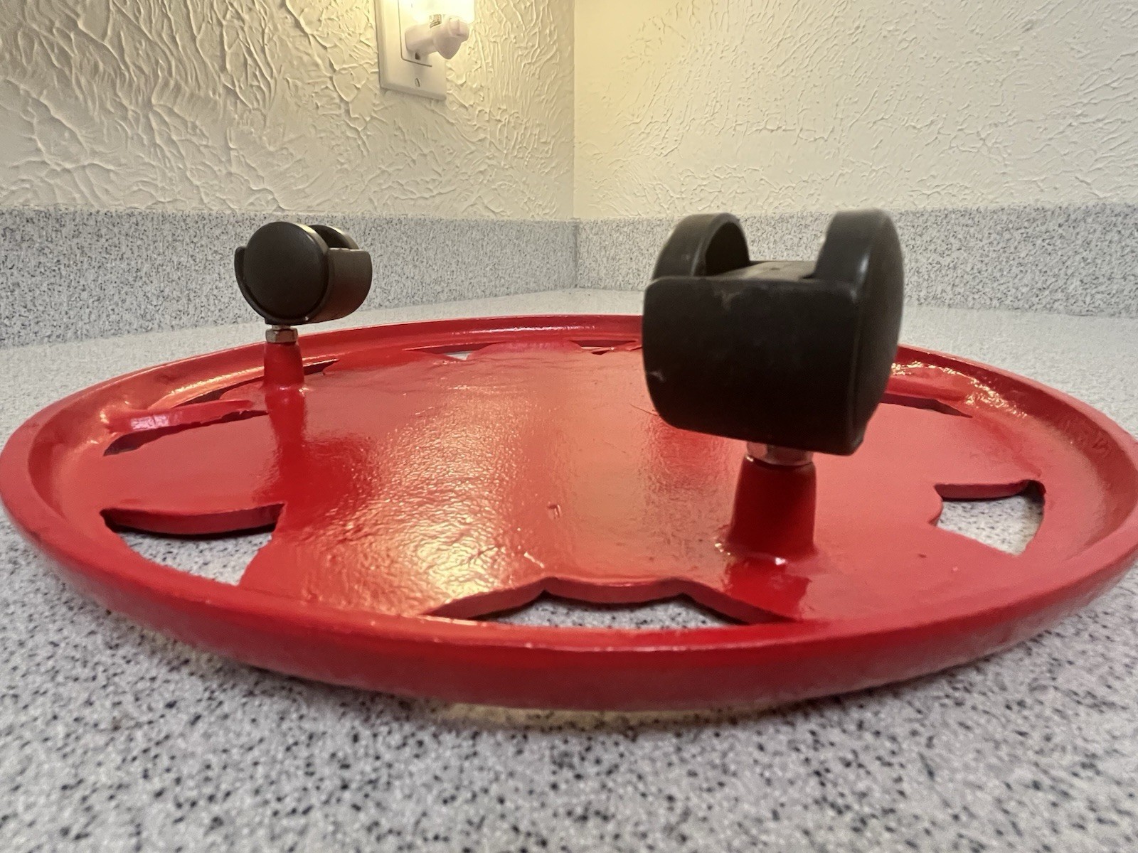 Vintage Round Red Rolling Plant Stand Caddy w Wheels Indoor Outdoor Planter Base