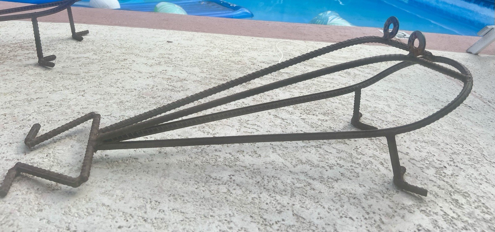 VINTAGE HEAVY REBAR TREE FROGS METAL FOLK ART 24”X10” & 22”X9”~LOT OF 2