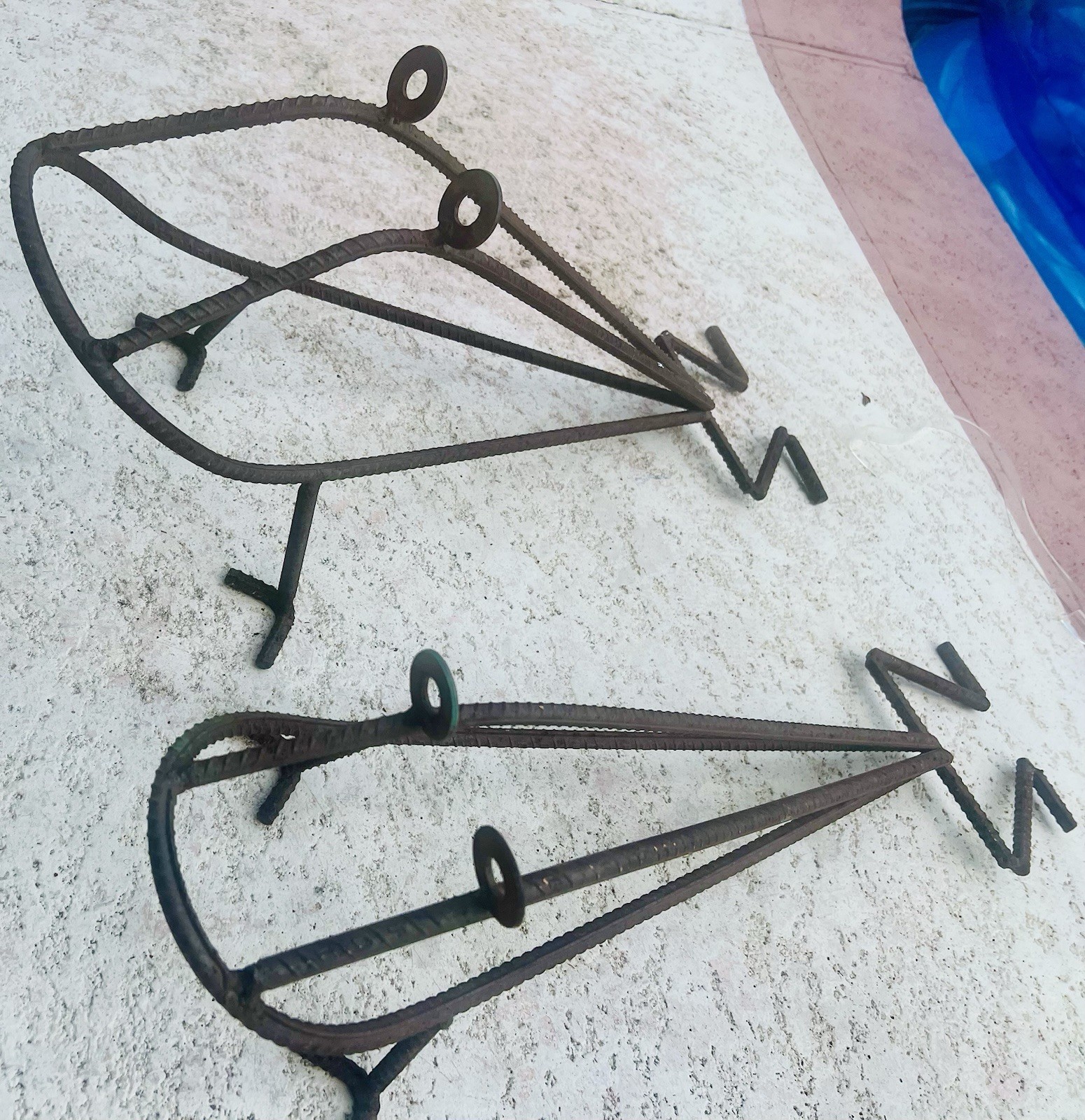 VINTAGE HEAVY REBAR TREE FROGS METAL FOLK ART 24”X10” & 22”X9”~LOT OF 2