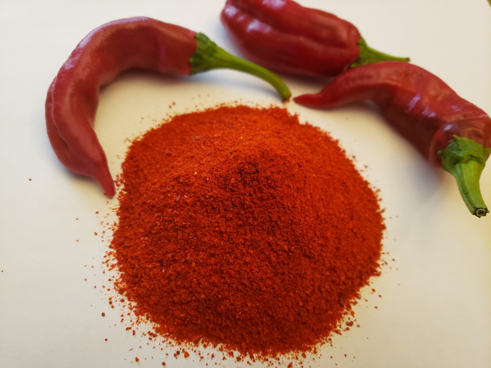 Paprika / Vince Hernandez Pepper (20 Seeds) mild flavor, great for paprika!