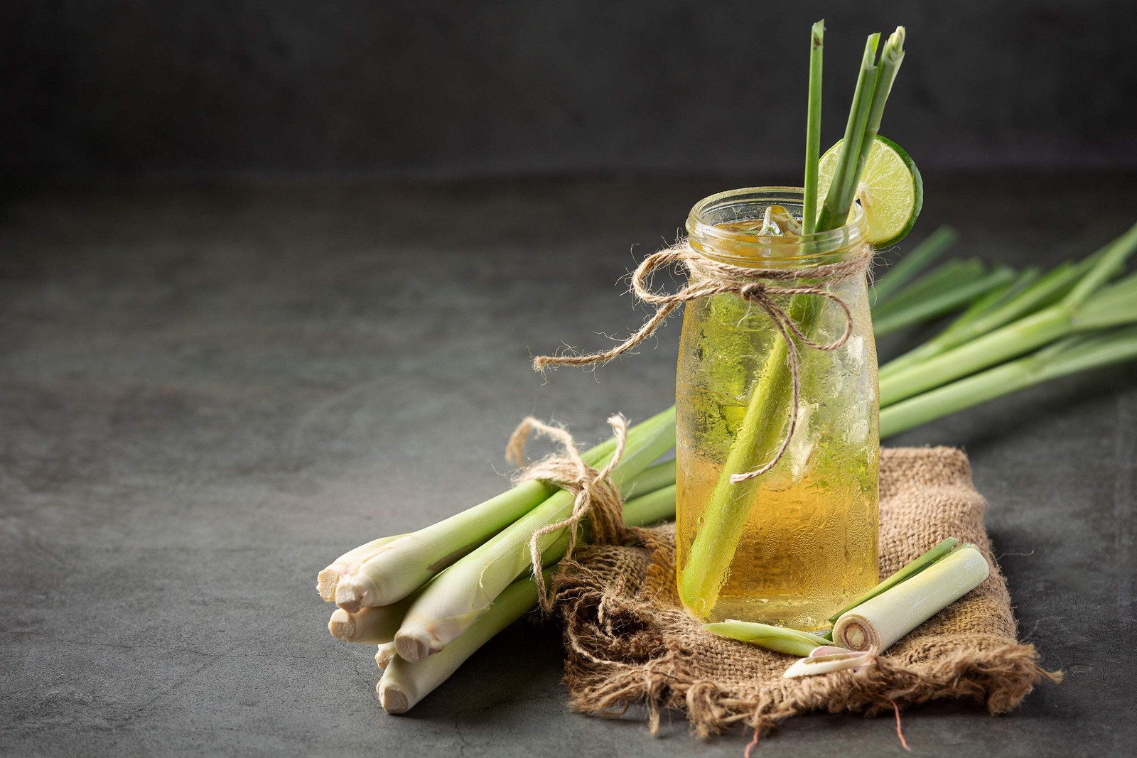 100 LEMONGRASS Lemon Grass Herb Vegetable Ornamental Cymbopogon Flexuosus Seeds
