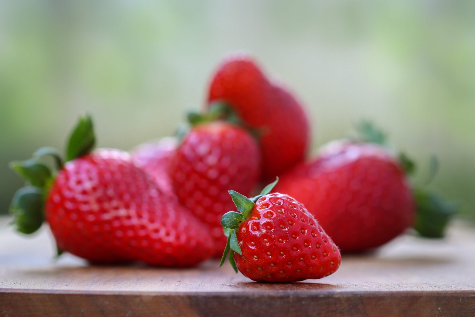 100 ALPINE STRAWBERRY Fragaria Vesca Red Fruit White Flower Seeds *Flat S/H