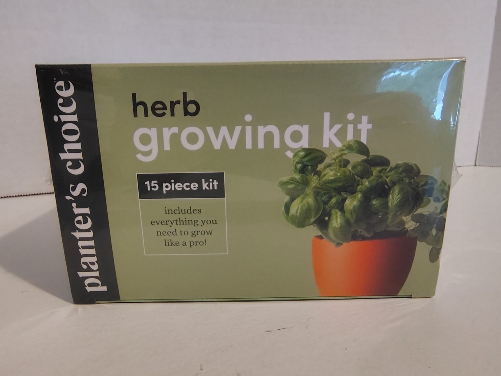 Planter’s Choice Herb Growing Kit – 15 Piece Set Basil Cilantro Chives Parsley