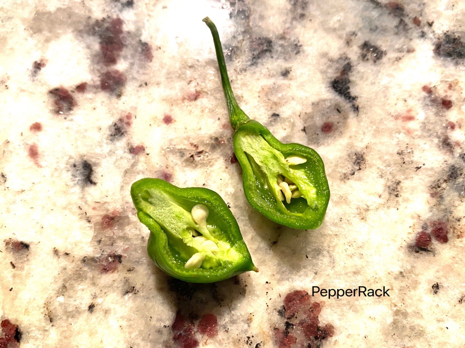 RARE✿ Heirloom Piaozinho Chili Pepper 10 Seeds ●Productive