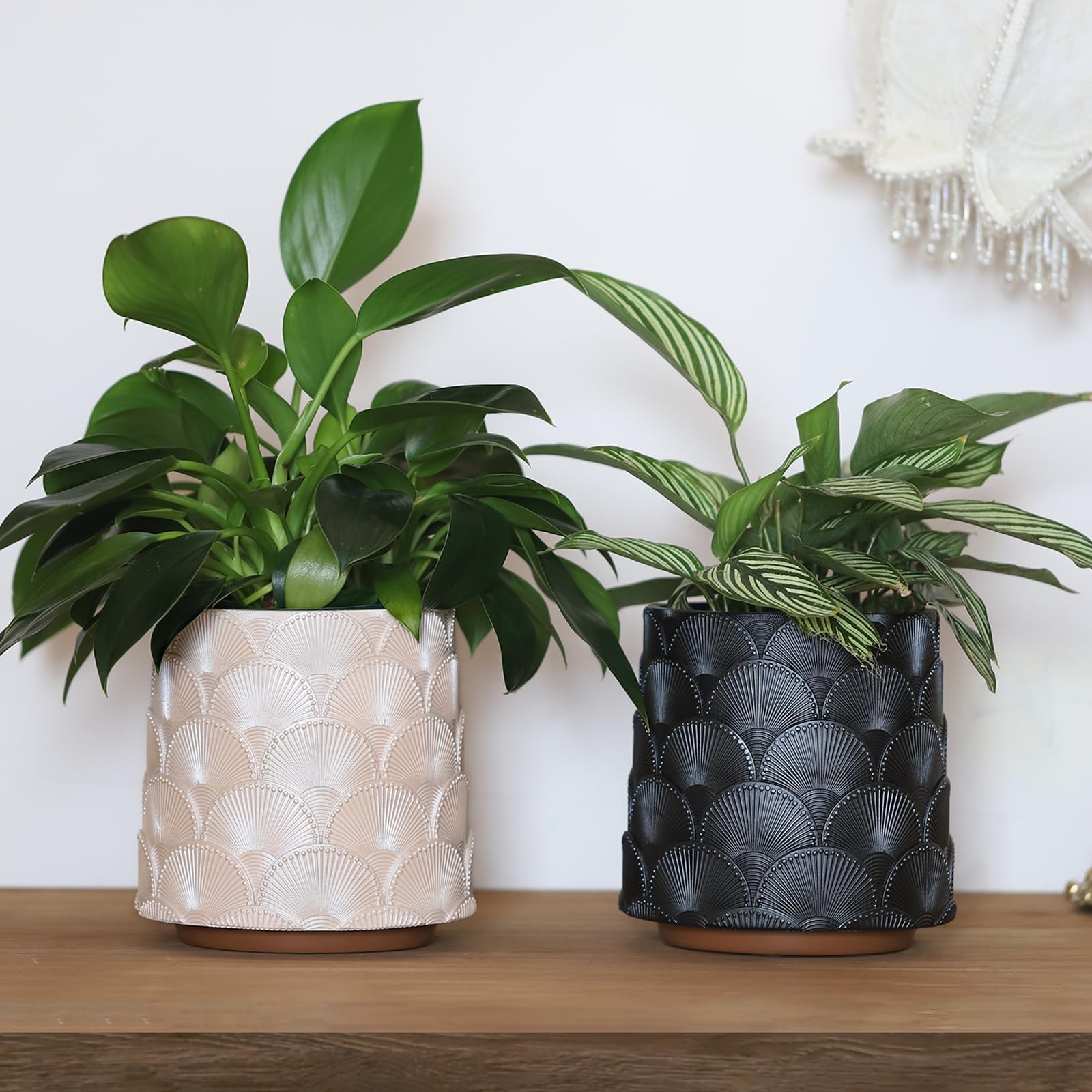 GUGUGO Pearl Beige Scale Planter, Unique Design Plant Pot with Drainage
