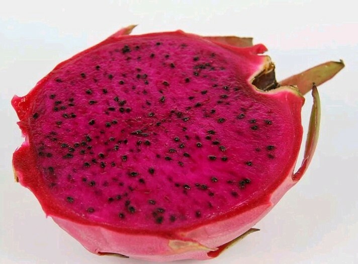 USA SELLER Dragon Fruit Mix (Red,purple, Yellow,White) 20+ seeds HEIRLOOM