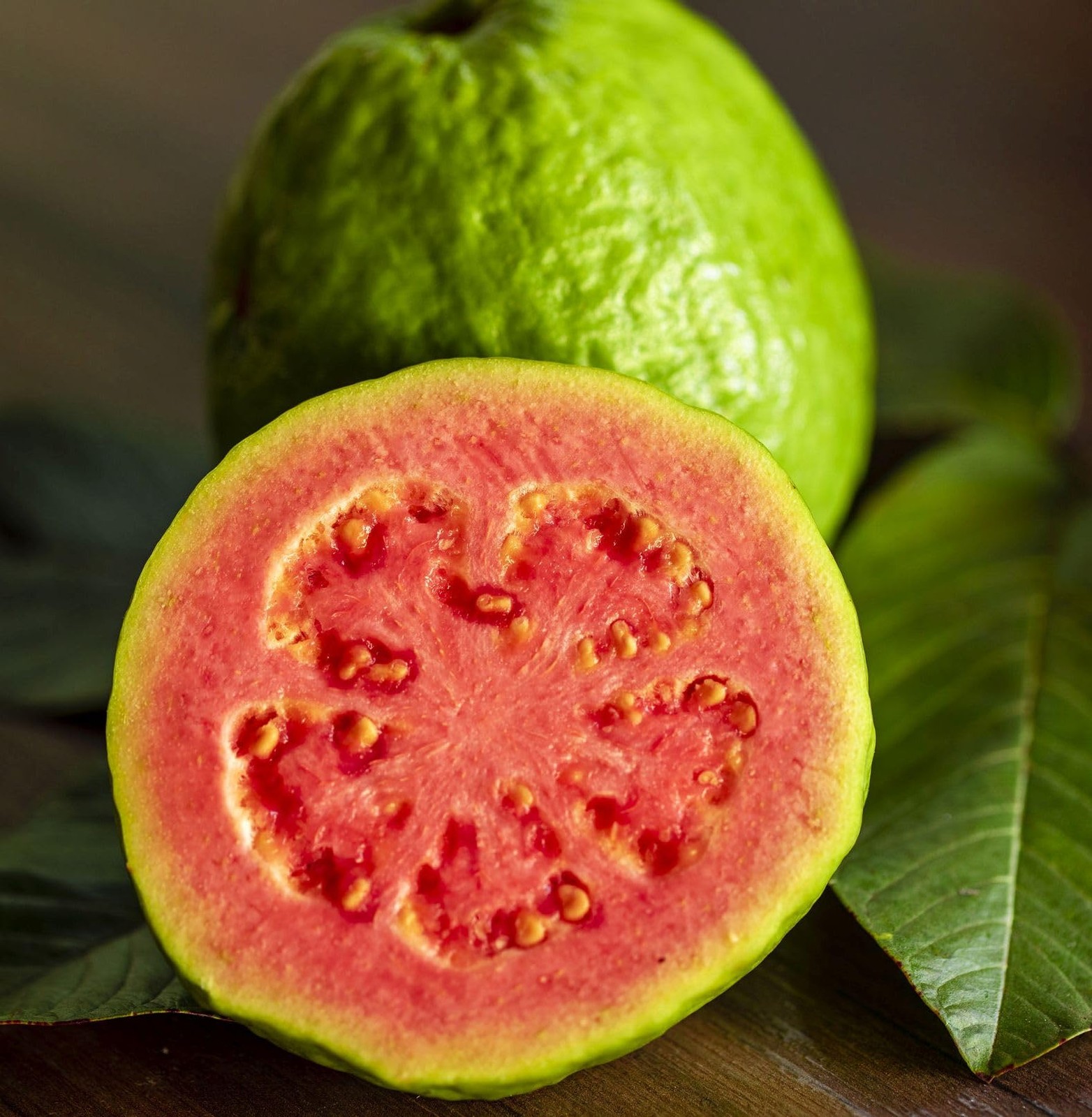 50pcs Tropical Strawberry Guava Pink Seeds – Exotic Flavor Medley green