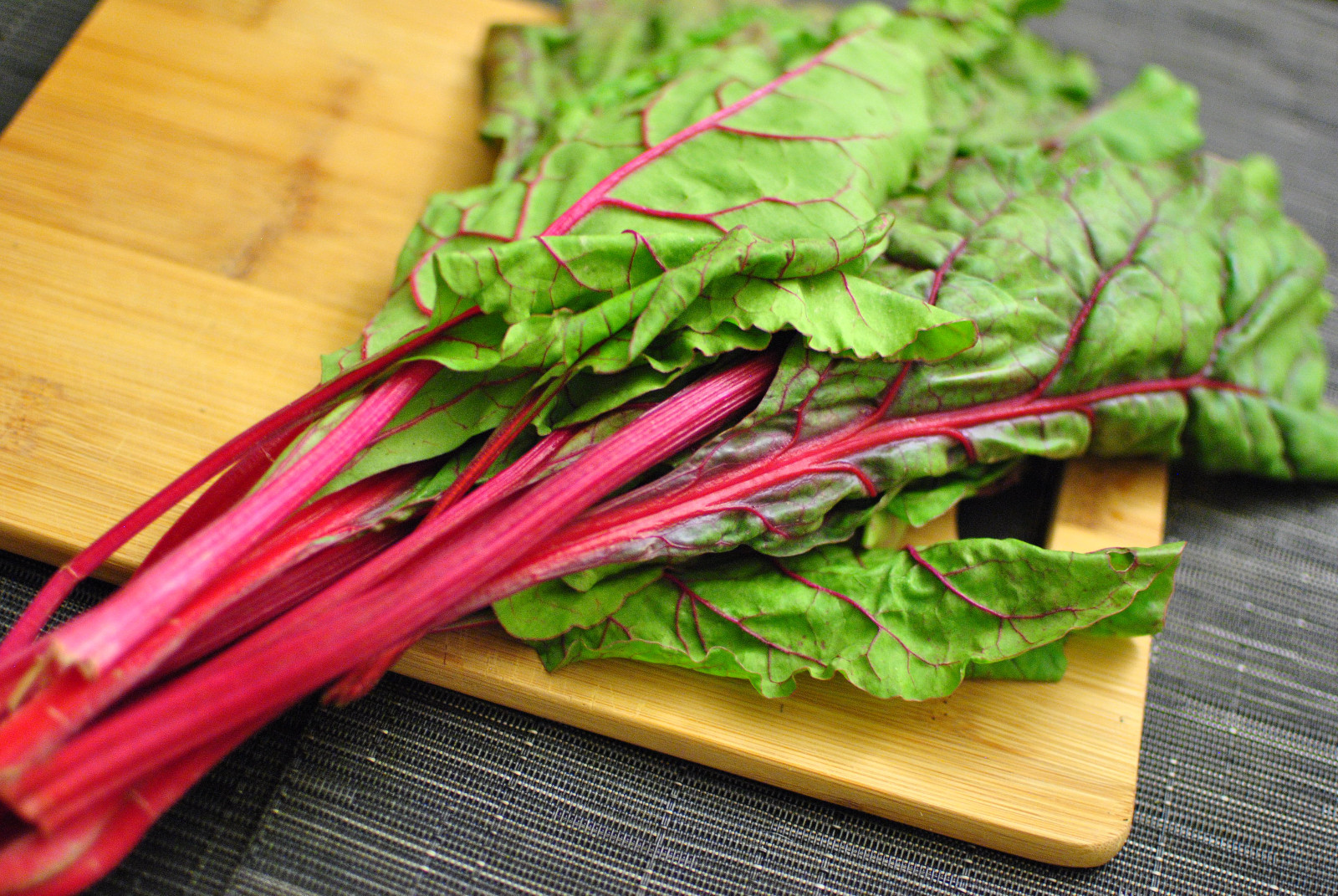 RUBY RED SWISS CHARD SEEDS * SALADS * STEAMED * HEAVY YIELDING * 50 COUNT PKT.