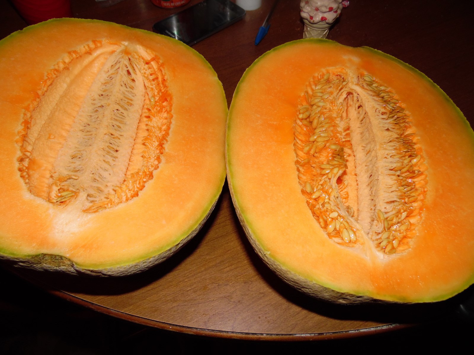 Aphrodite Sweet Cantaloupe 20 Seeds – COMBINED S/H – SEE MY STORE