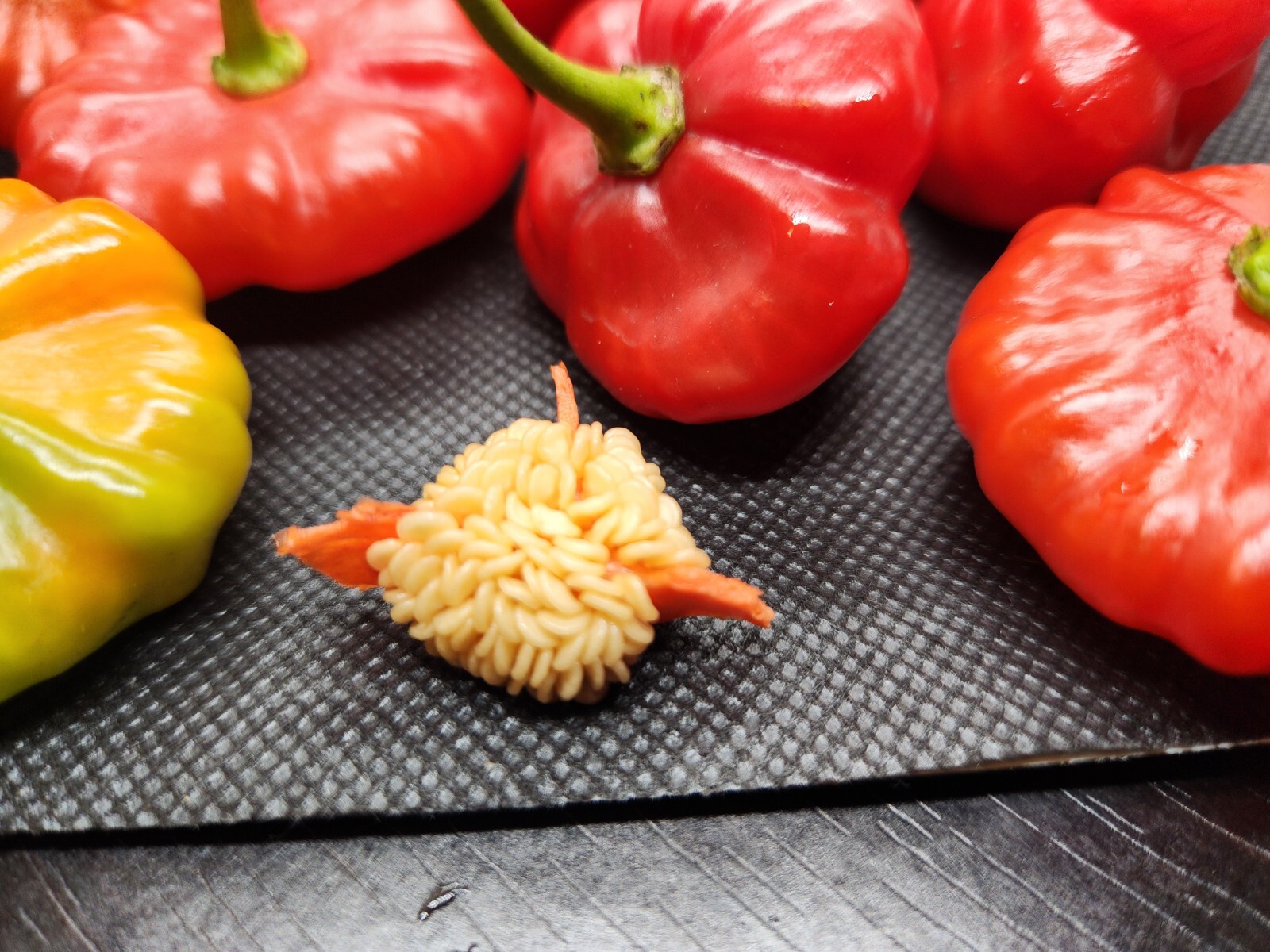 Aji Dulce de Puerto Rico, Organic, 50-200 Fresh Seeds, Sofrito, Sweet Pepper