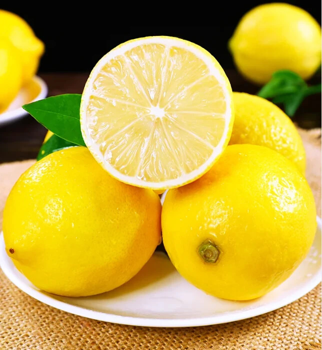 30pcs Perfume Lemon Seeds – Grow Your Own Delicious Fruit-Bearing Bonsai Tree