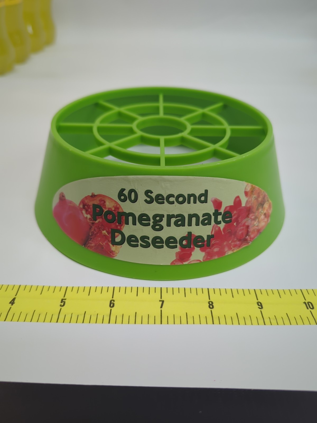 Seed out in 60 Seconds Pomegranate DeSeeder -Fruit Logistica Innovation Award