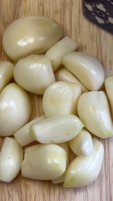 USDA Organic CA Early Garlic Bulbs | Mild Gourmet Garlic | California Grown