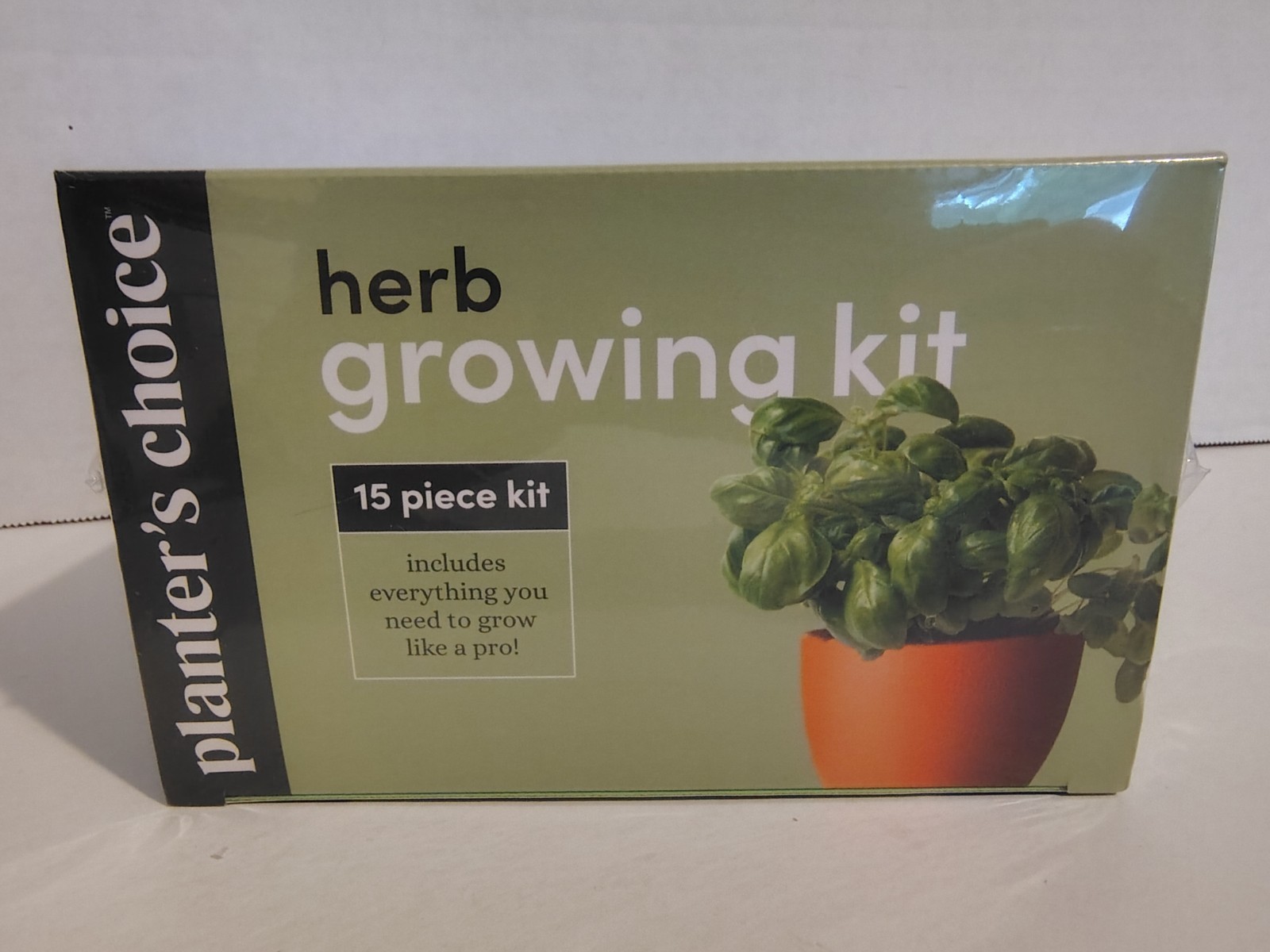 Planter’s Choice Herb Growing Kit – 15 Piece Set Basil Cilantro Chives Parsley