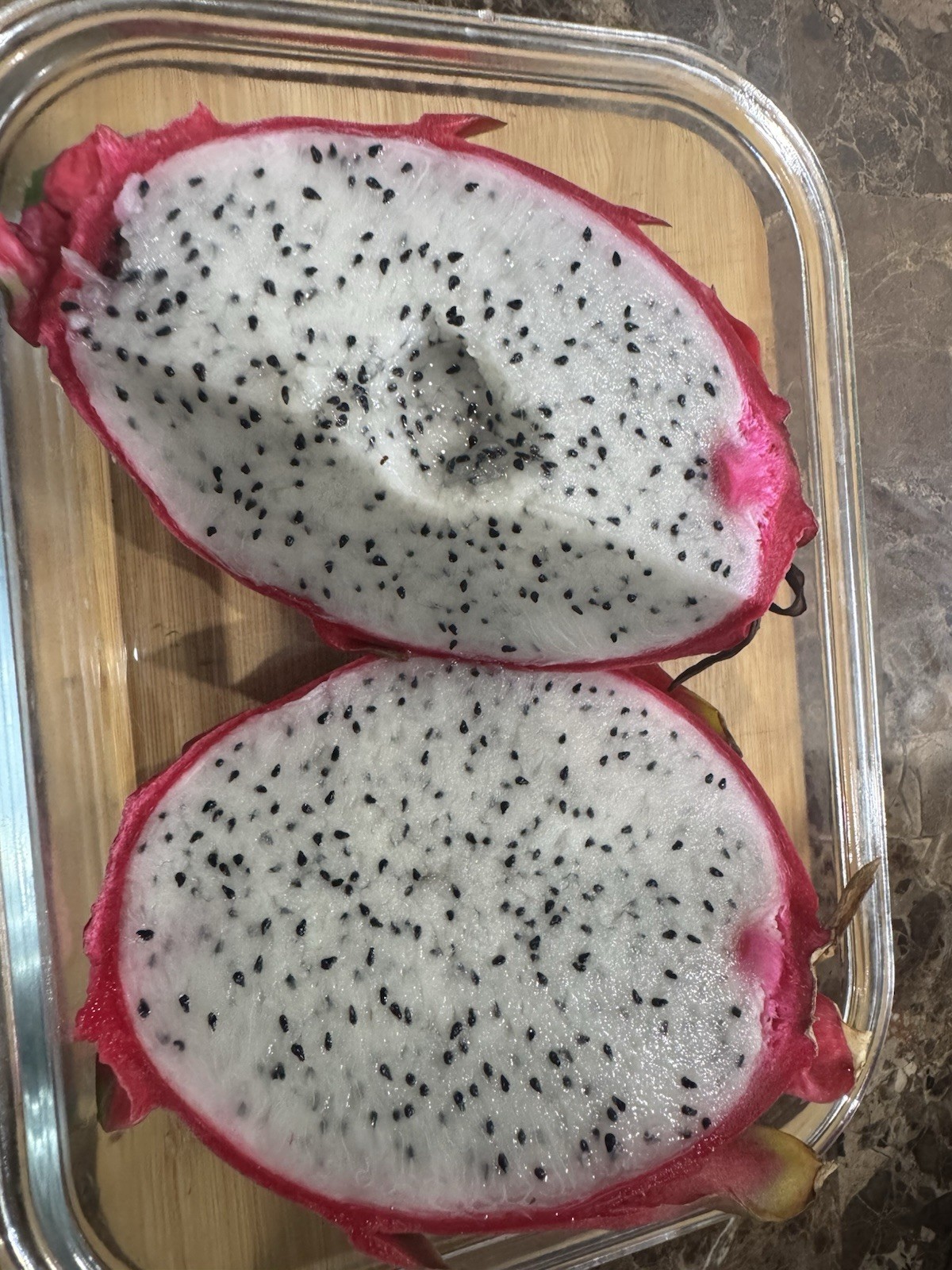 AZ 1 Dragon Fruit Cuttings 8-12 Inches Check Description ￼