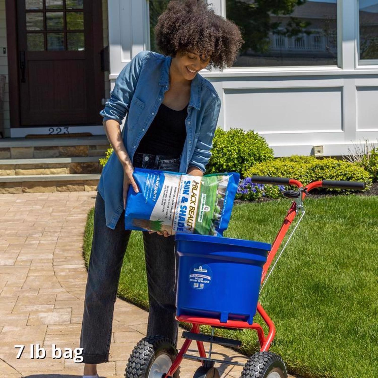 Jonathan Green 12005 Black Beauty Sun and Shade Grass Seed Mixture 7 lbs.