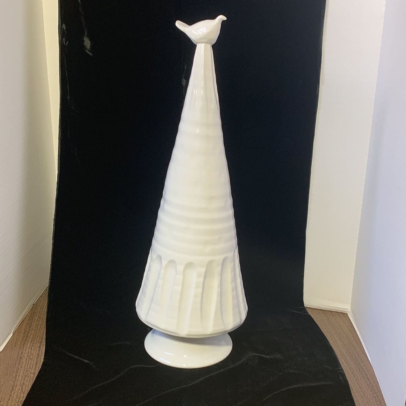 Vietri Foresta White Medium Plaid Tree