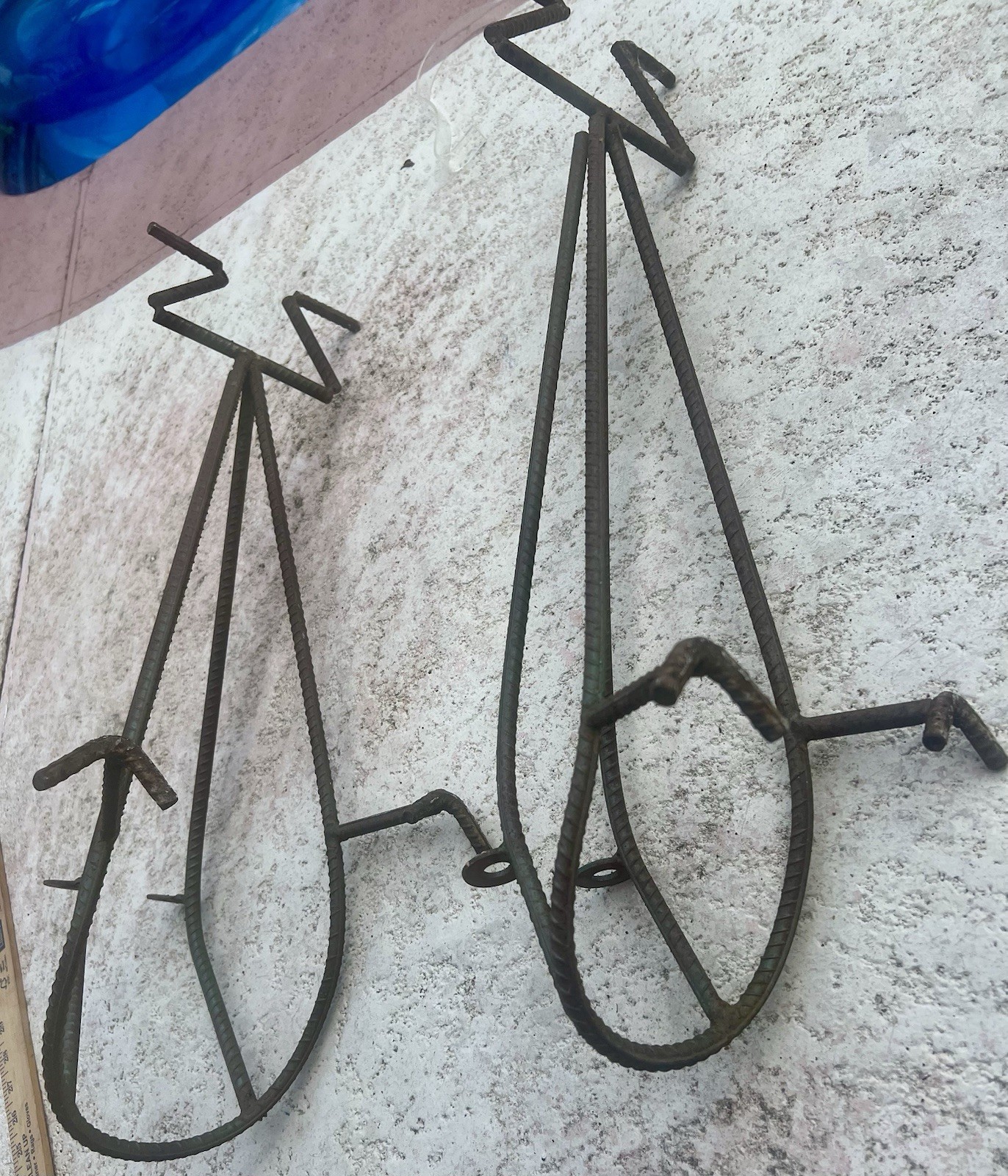 VINTAGE HEAVY REBAR TREE FROGS METAL FOLK ART 24”X10” & 22”X9”~LOT OF 2