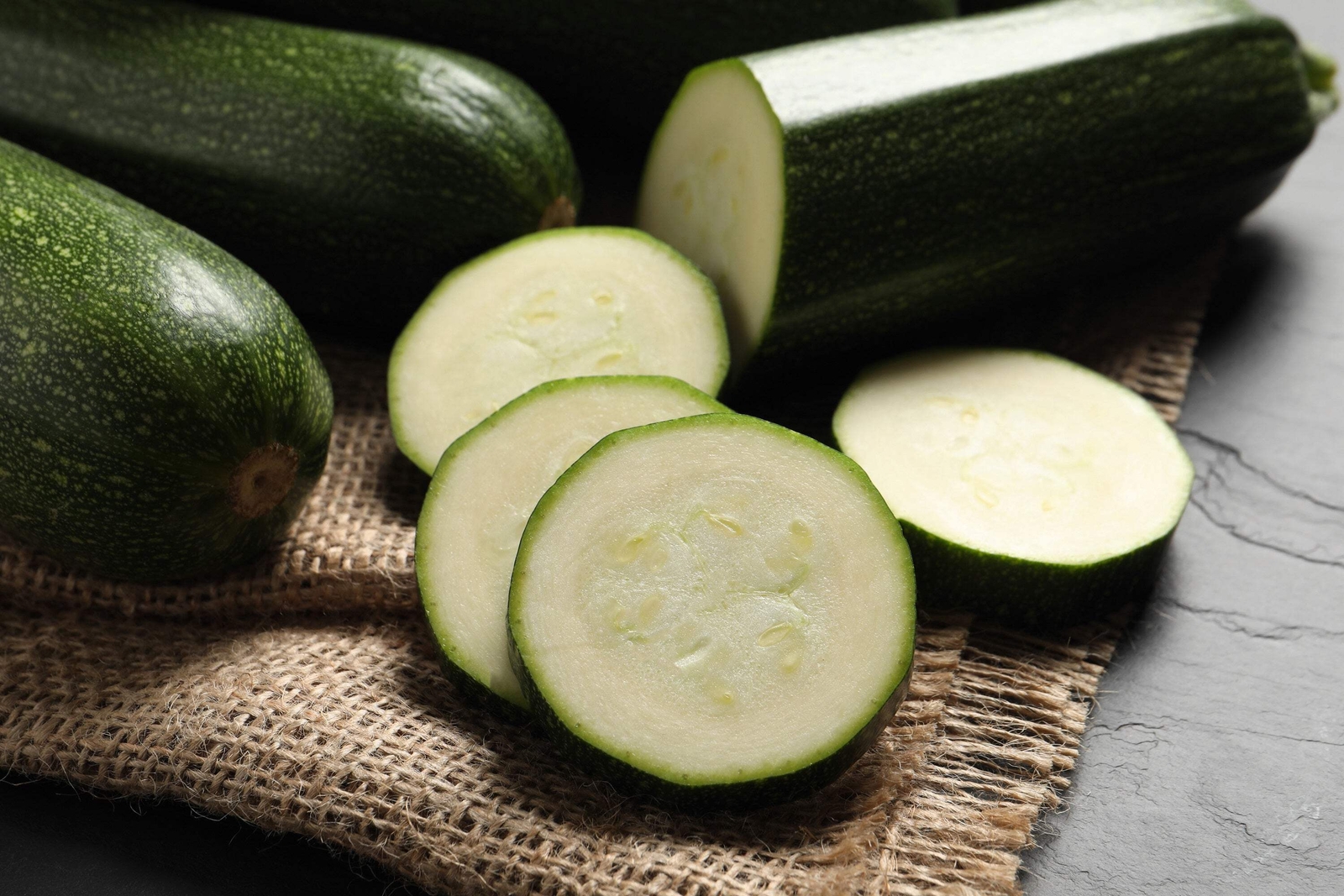50 BLACK BEAUTY ZUCCHINI SUMMER SQUASH Cucurbita Pepo Vegetable Seeds *Comb S/H